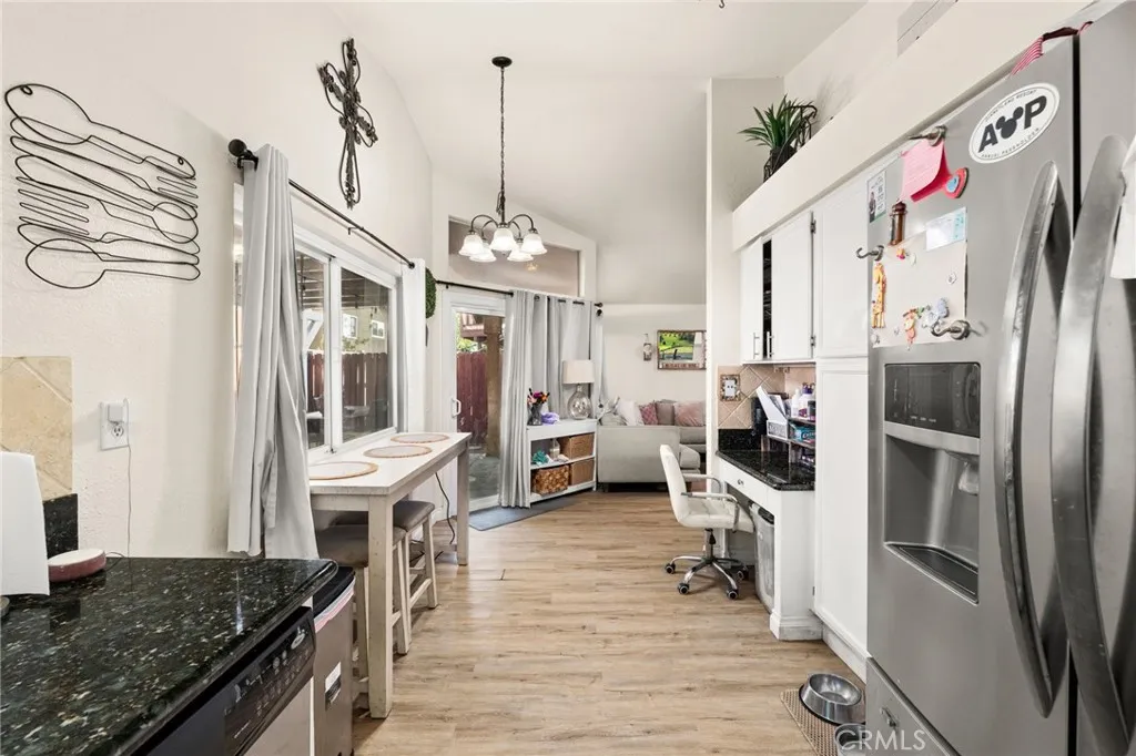 11355 Larchwood, Fontana, California 92337 home-pic-11