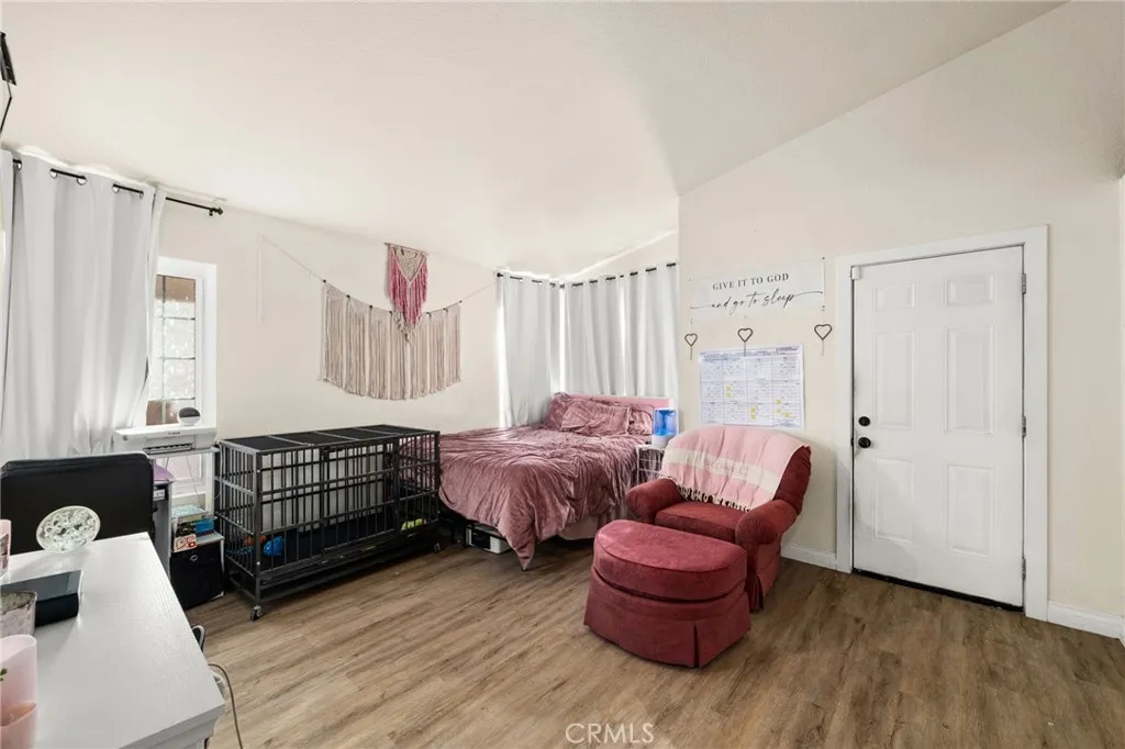 11355 Larchwood, Fontana, California 92337 home-pic-12