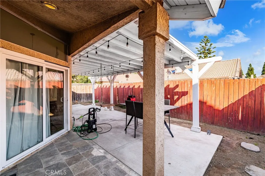 11355 Larchwood, Fontana, California 92337 home-pic-22