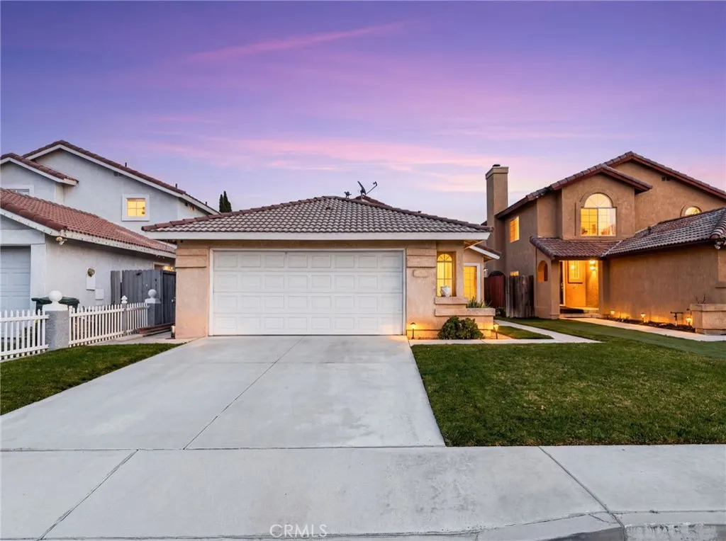 11355 Larchwood, Fontana, California 92337 home-pic-1