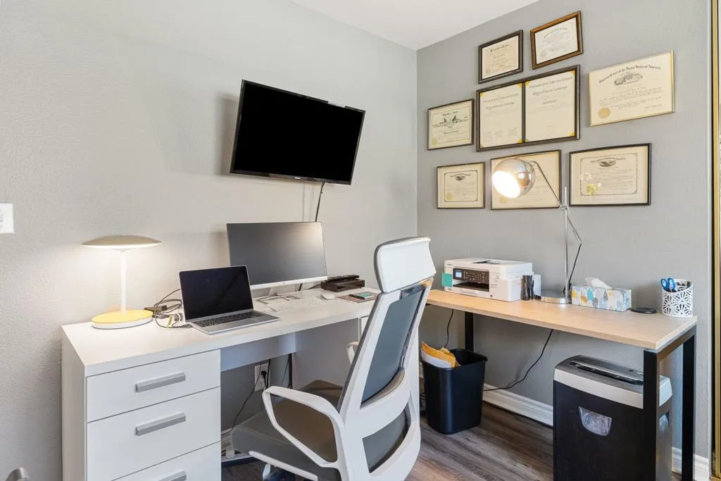 Corner Desk