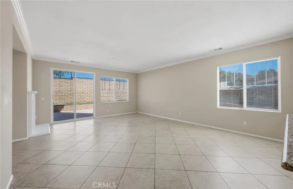 27212 Golden Field Court, Moreno Valley, California 92555 home-pic-14