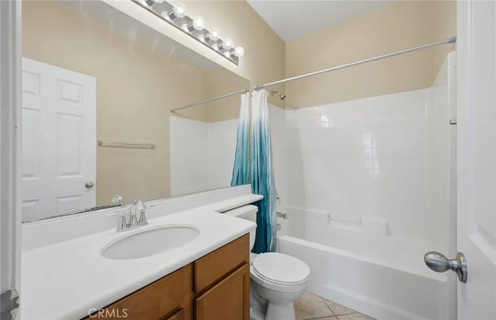 27212 Golden Field Court, Moreno Valley, California 92555 home-pic-32