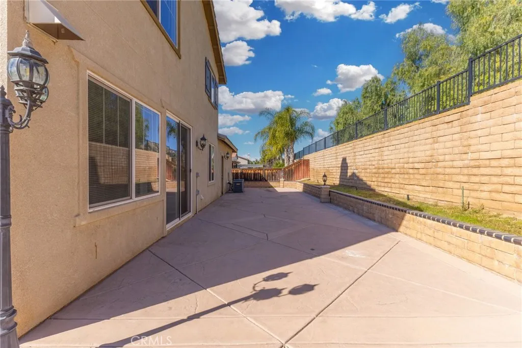27212 Golden Field Court, Moreno Valley, California 92555 home-pic-60