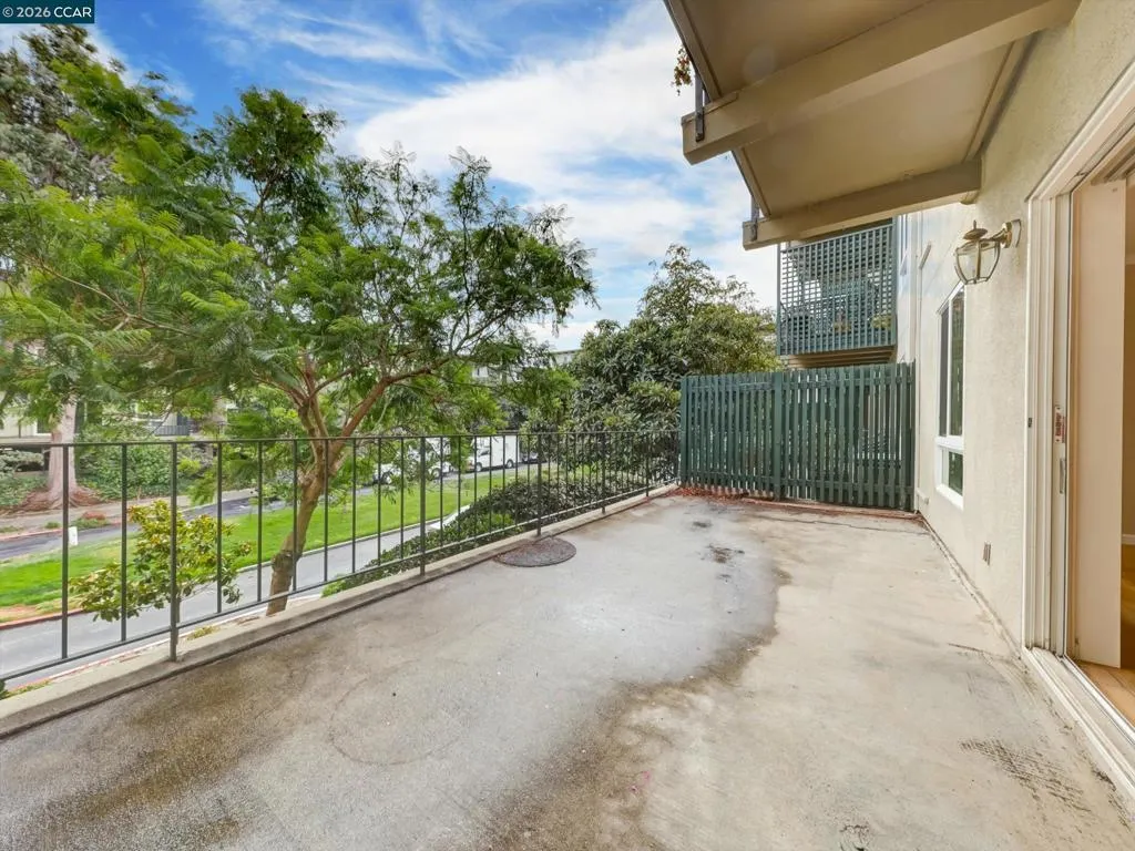 820 N Delaware St 215, San Mateo, California 94401 home-pic-15