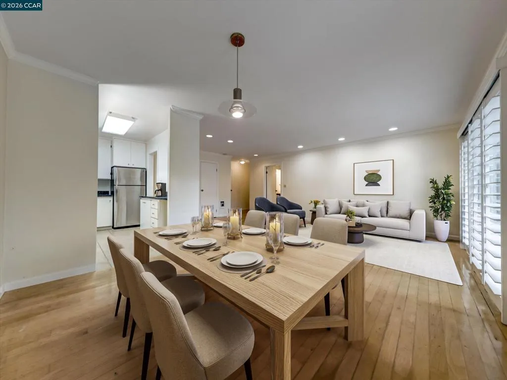 820 N Delaware St 215, San Mateo, California 94401 home-pic-9