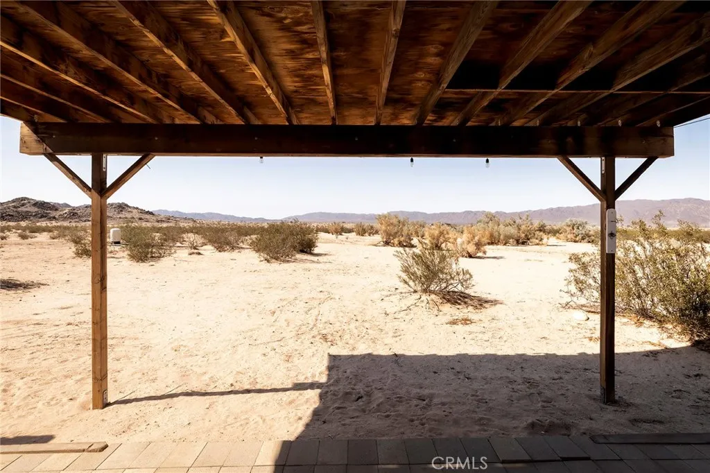 80322 Mesa Drive, 29 Palms, California 92277 home-pic-55