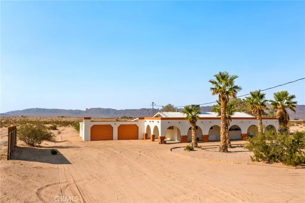 80322 Mesa Drive, 29 Palms, California 92277 home-pic-67