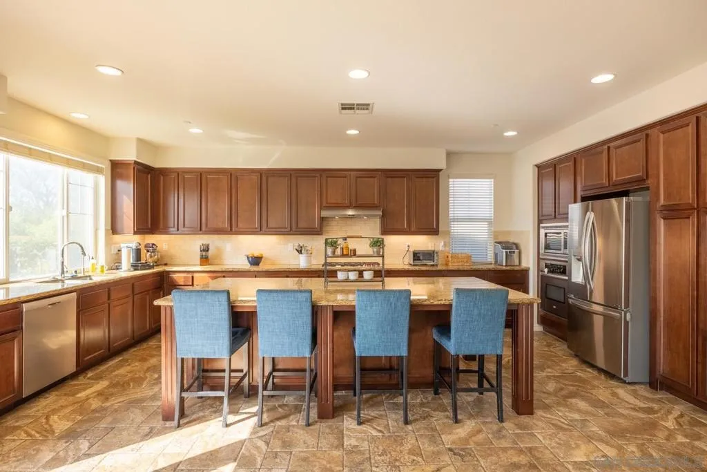 3505 N Fork Avenue, Carlsbad, California 92010 home-pic-21