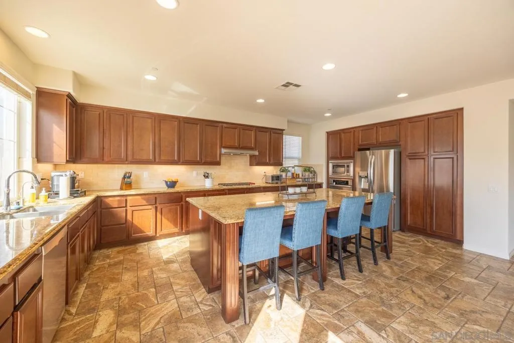 3505 N Fork Avenue, Carlsbad, California 92010 home-pic-22