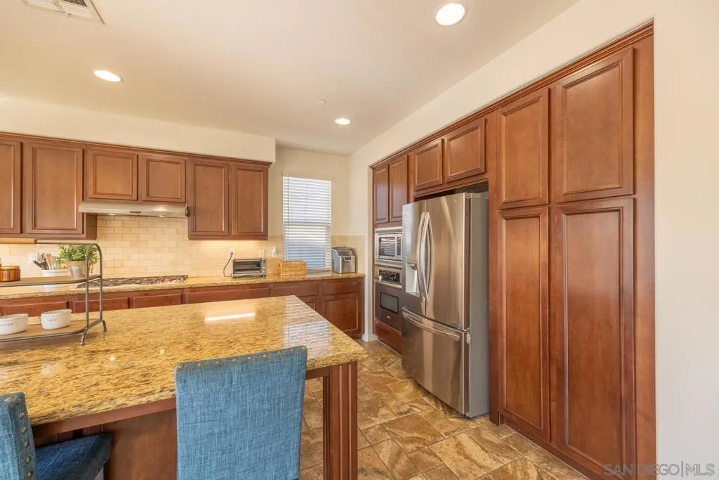 3505 N Fork Avenue, Carlsbad, California 92010 home-pic-27