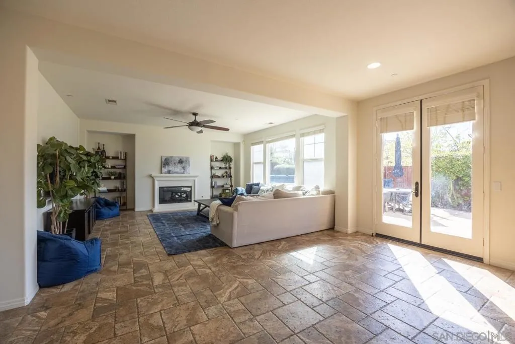 3505 N Fork Avenue, Carlsbad, California 92010 home-pic-15