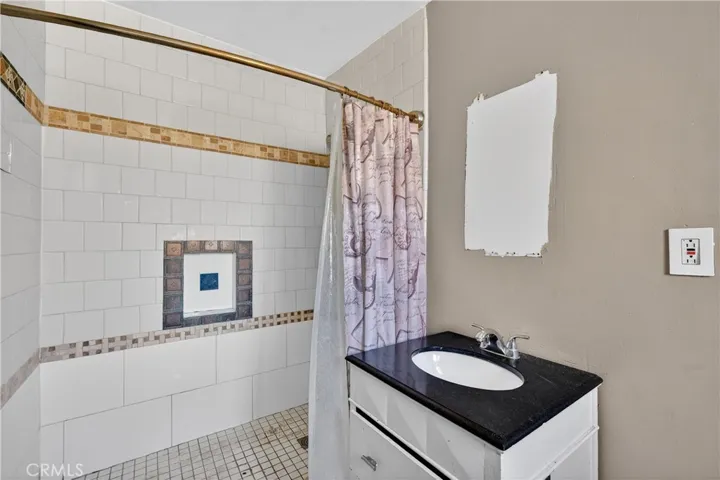 40560 Artesia, San Jacinto, California 92583