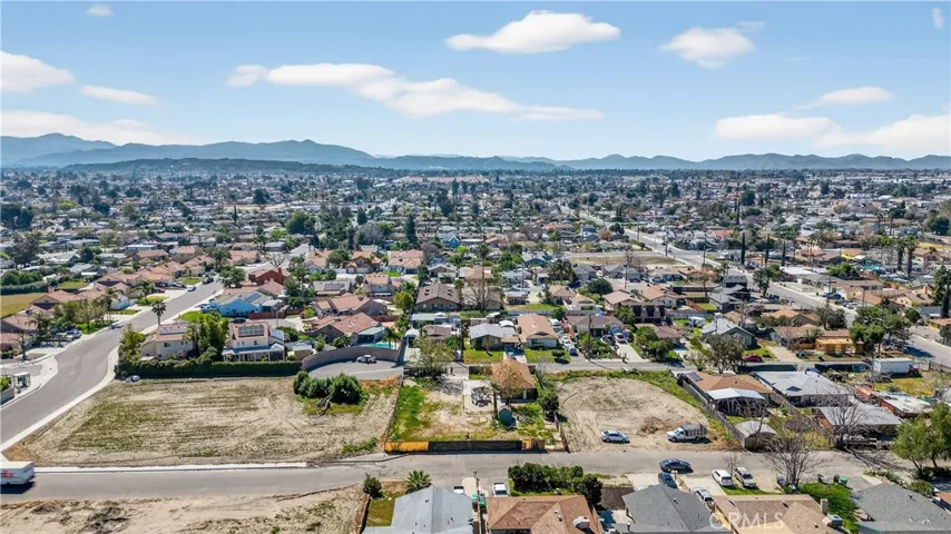 40560 Artesia, San Jacinto, California 92583