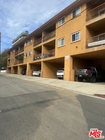 1001 Hammond Street 5, West Hollywood, California 90069