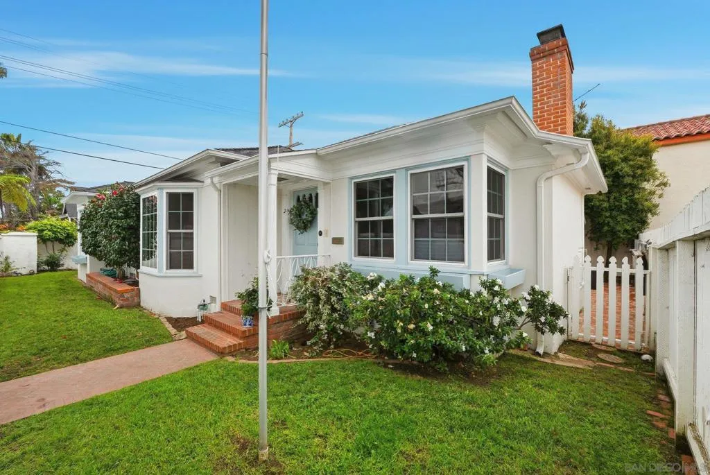 1210 3rd Street, Coronado, California 92118 home-pic-1