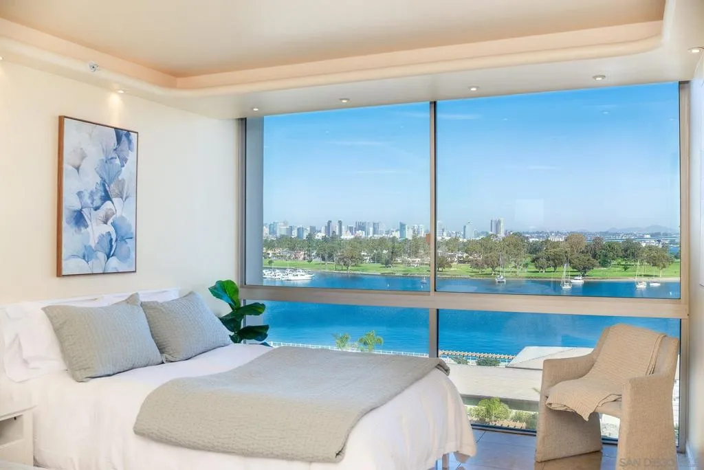 1810 Avenida Del Mundo 703, Coronado, California 92118 home-pic-25