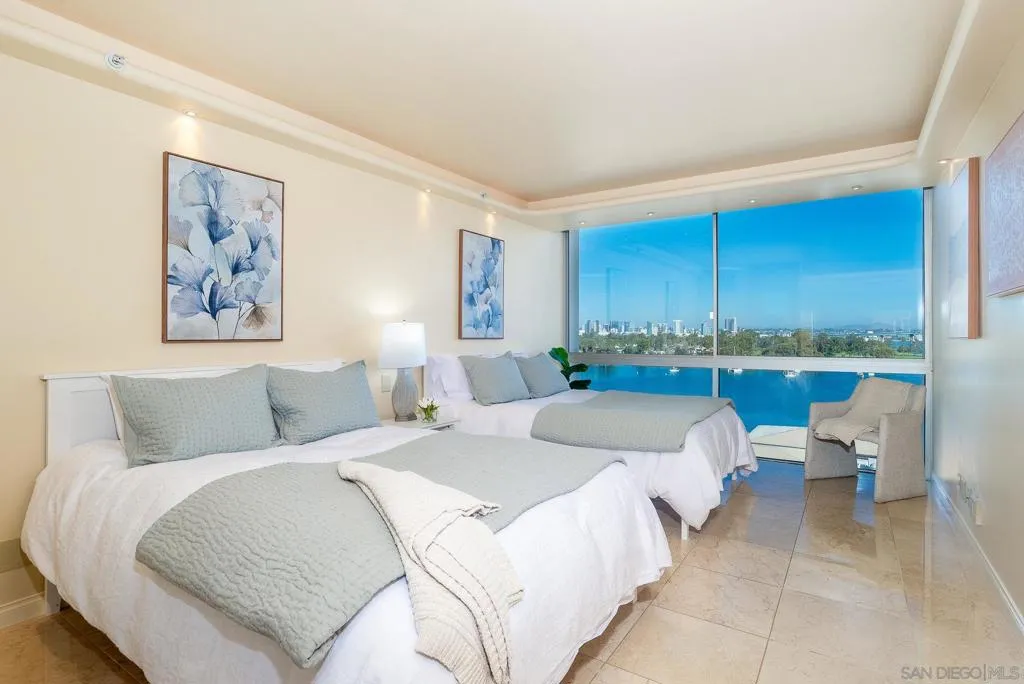 1810 Avenida Del Mundo 703, Coronado, California 92118 home-pic-24
