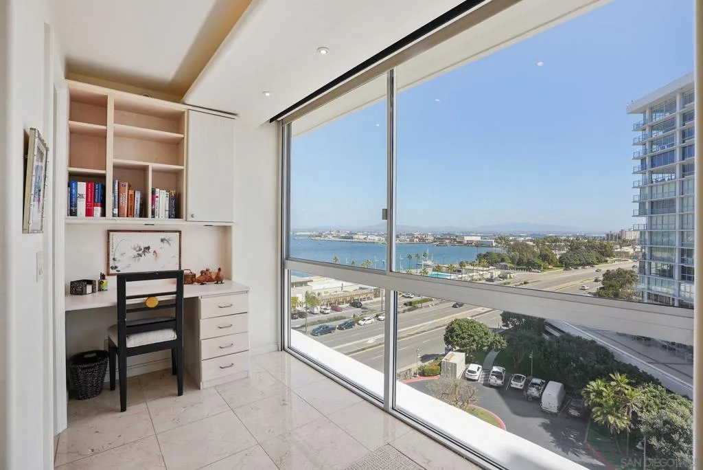 1810 Avenida Del Mundo 703, Coronado, California 92118 home-pic-38