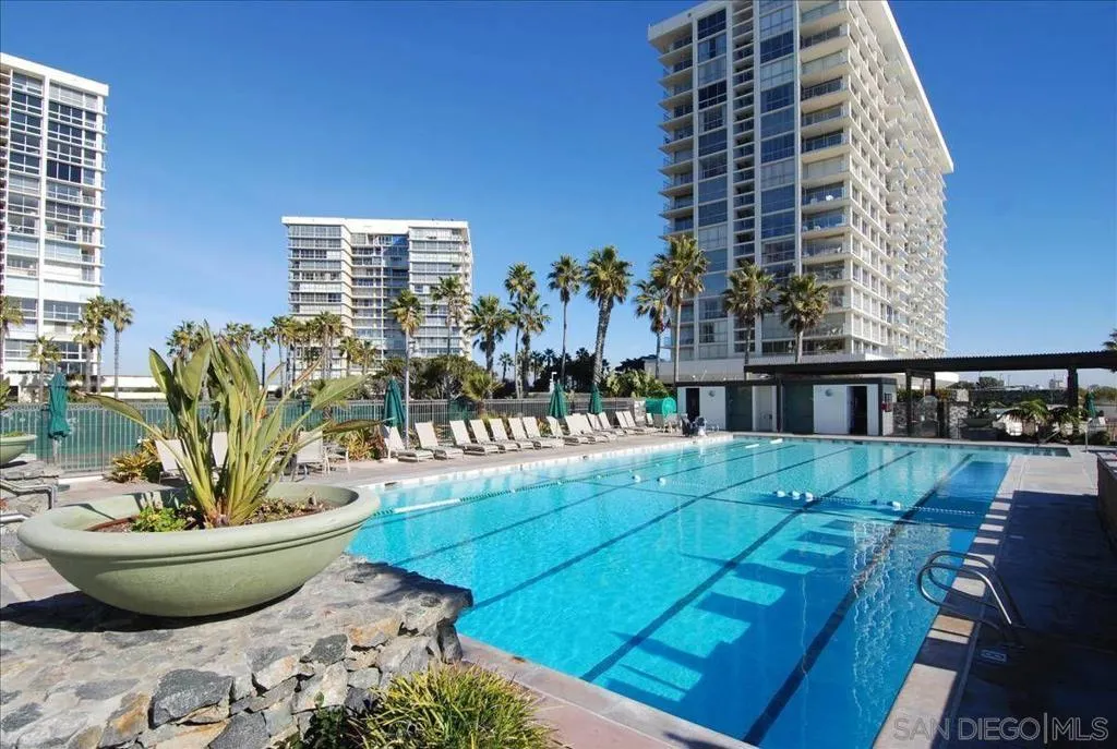 1810 Avenida Del Mundo 703, Coronado, California 92118 home-pic-41