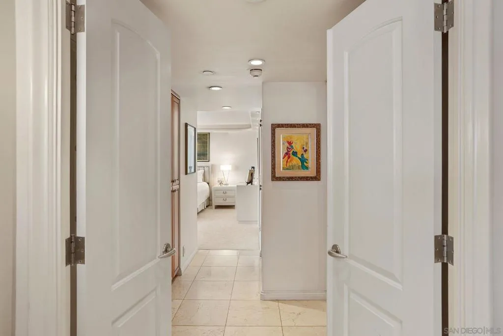 1810 Avenida Del Mundo 703, Coronado, California 92118 home-pic-29