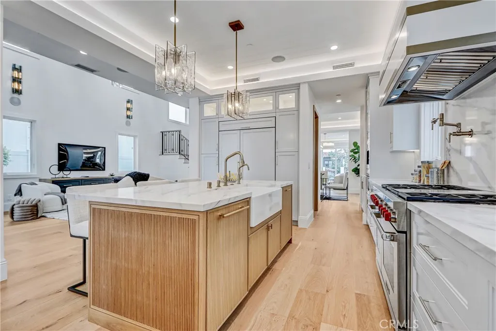 1801 Pine Avenue, Manhattan Beach, California 90266 home-pic-17