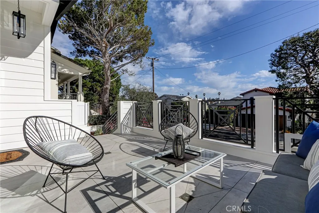1801 Pine Avenue, Manhattan Beach, California 90266 home-pic-3