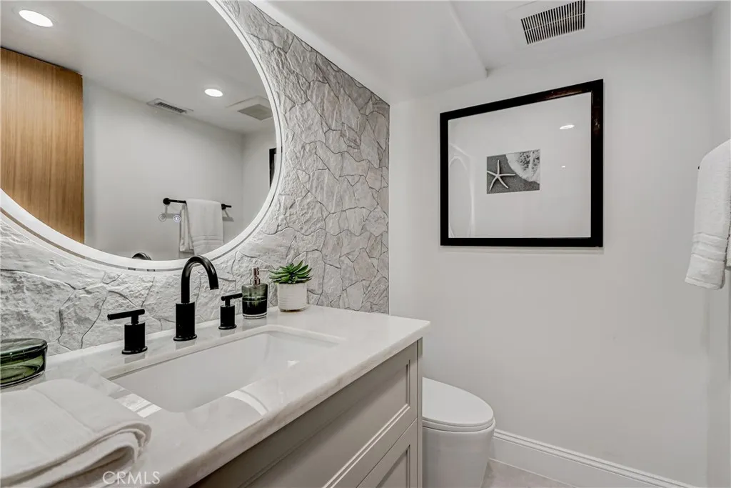 1801 Pine Avenue, Manhattan Beach, California 90266 home-pic-52
