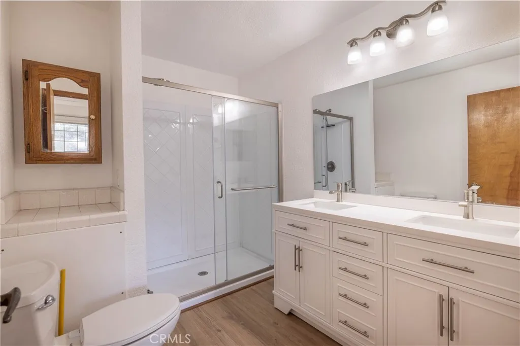 Updated Primary onsuite with large shower