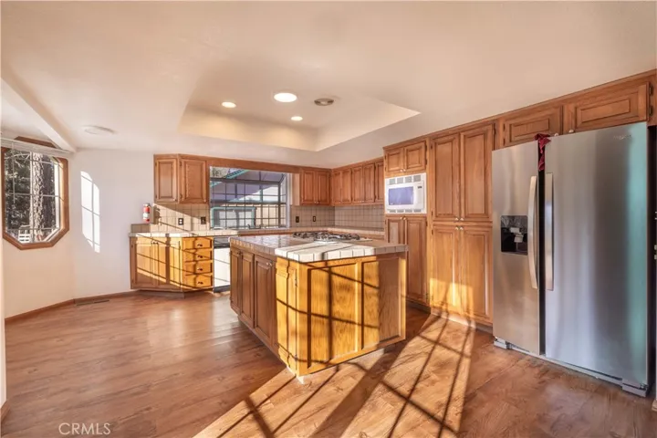 889 Mcalister Road, Big Bear, California 92314