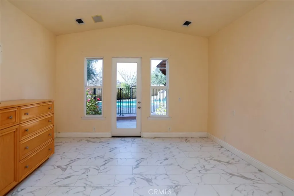 1639 Kleck, Paso Robles, California 93446 home-pic-23