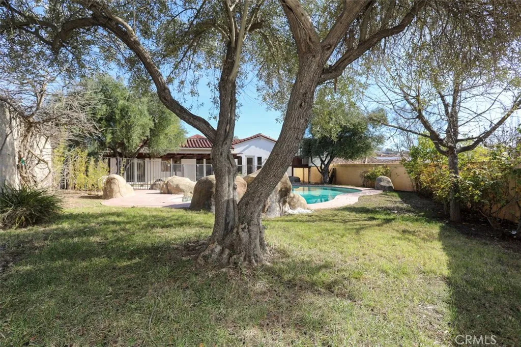 1639 Kleck, Paso Robles, California 93446 home-pic-60