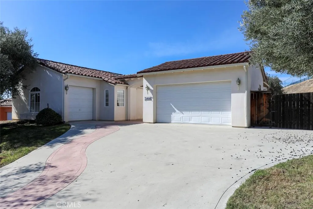 1639 Kleck, Paso Robles, California 93446 home-pic-2