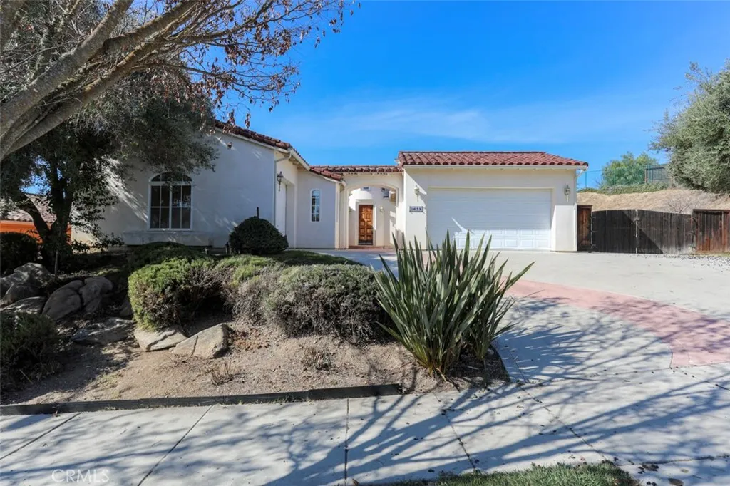 1639 Kleck, Paso Robles, California 93446 home-pic-1