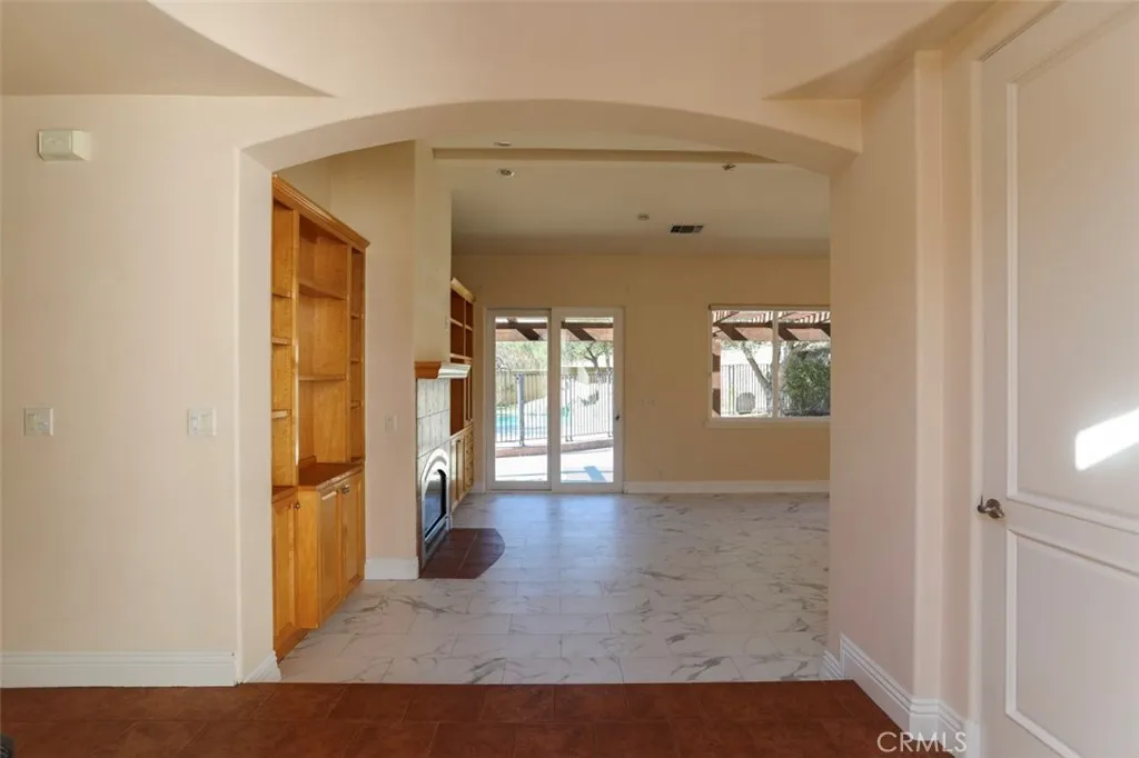 1639 Kleck, Paso Robles, California 93446 home-pic-6