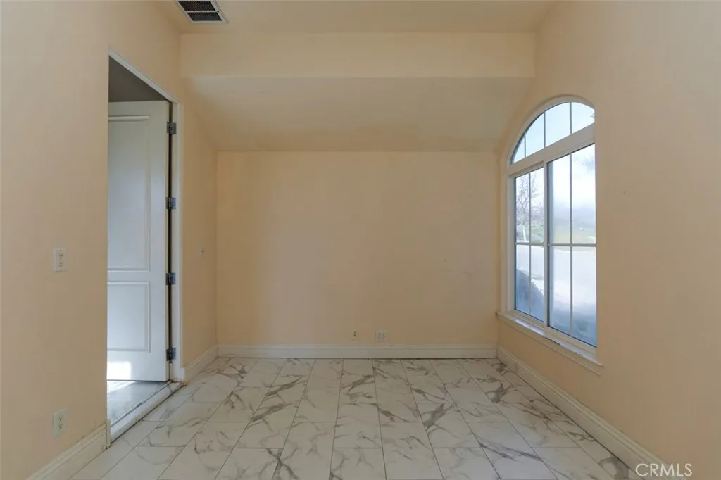 1639 Kleck, Paso Robles, California 93446 home-pic-51
