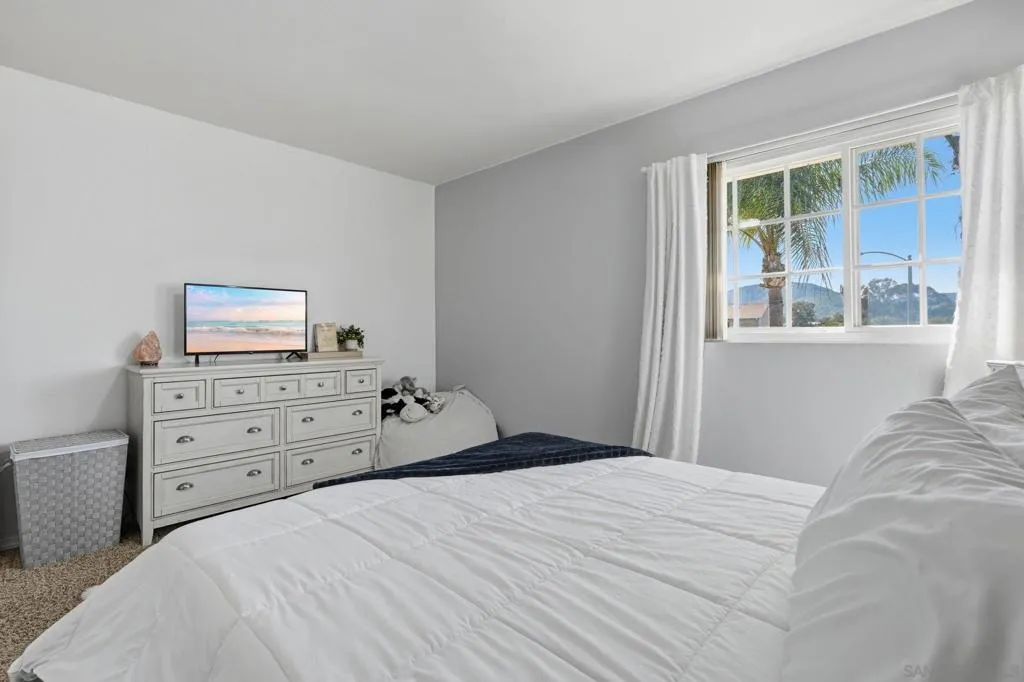 9349 Nalini Ct, Santee, California 92071 home-pic-30