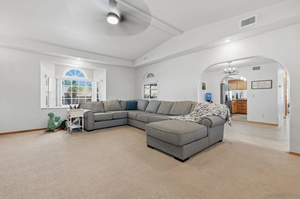 9349 Nalini Ct, Santee, California 92071 home-pic-12