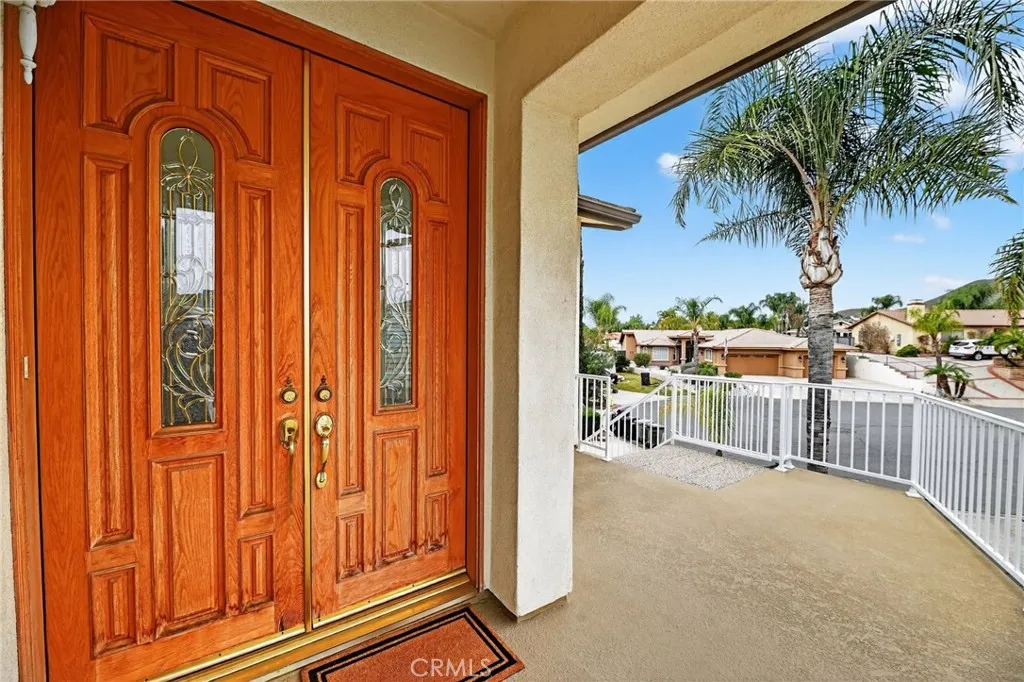 29886 Bahia Drive, Canyon Lake, California 92587 home-pic-5