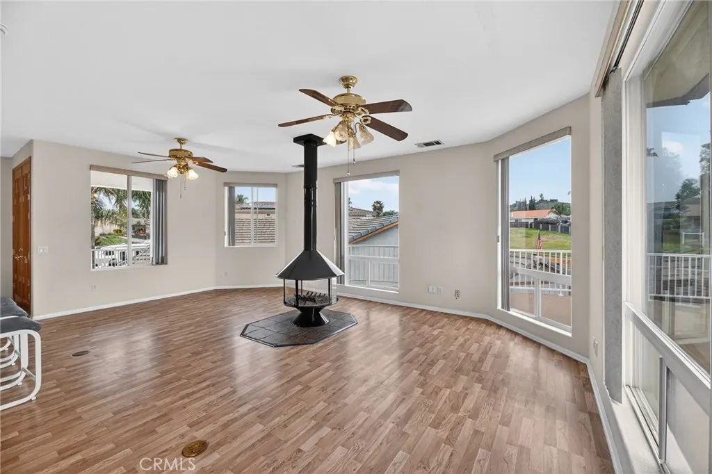 29886 Bahia Drive, Canyon Lake, California 92587 home-pic-19