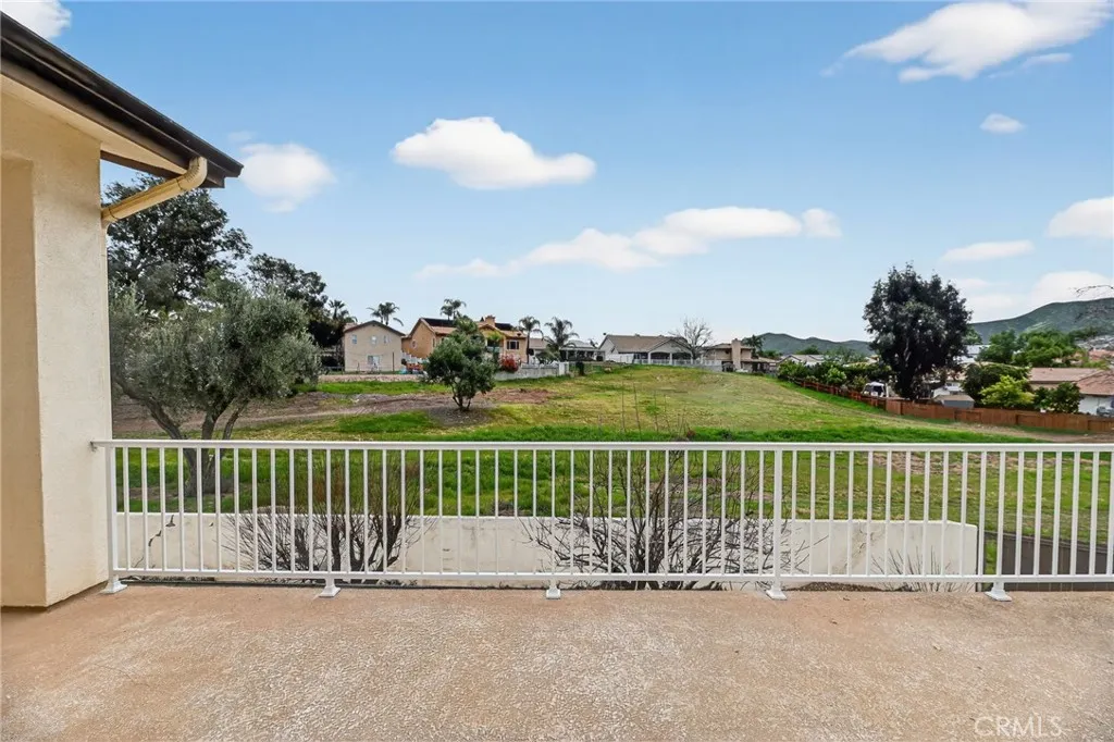 29886 Bahia Drive, Canyon Lake, California 92587 home-pic-51