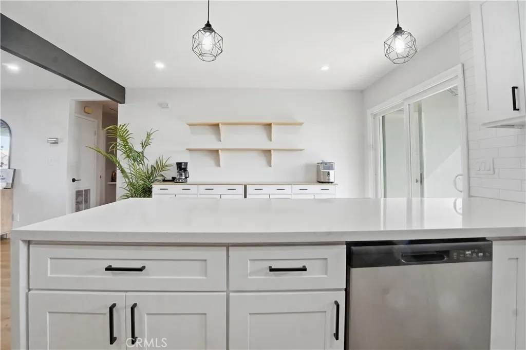 23921 South, Apple Valley, California 92307 home-pic-8