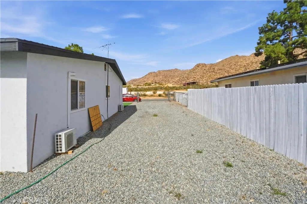 23921 South, Apple Valley, California 92307 home-pic-43