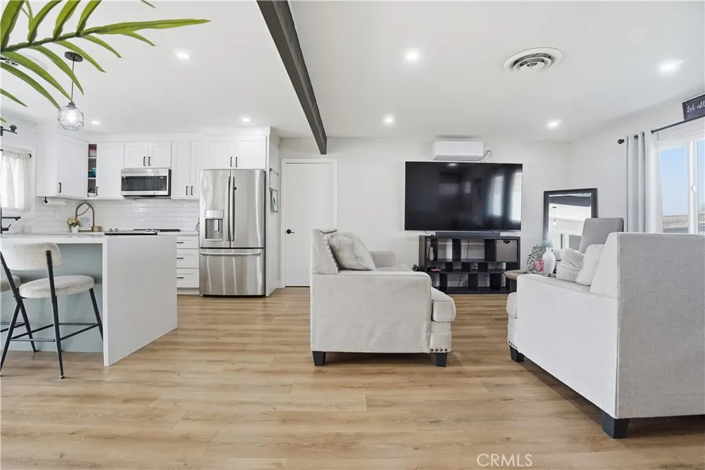 23921 South, Apple Valley, California 92307 home-pic-16