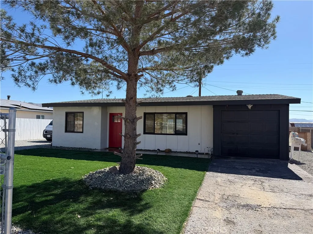 23921 South, Apple Valley, California 92307 home-pic-1