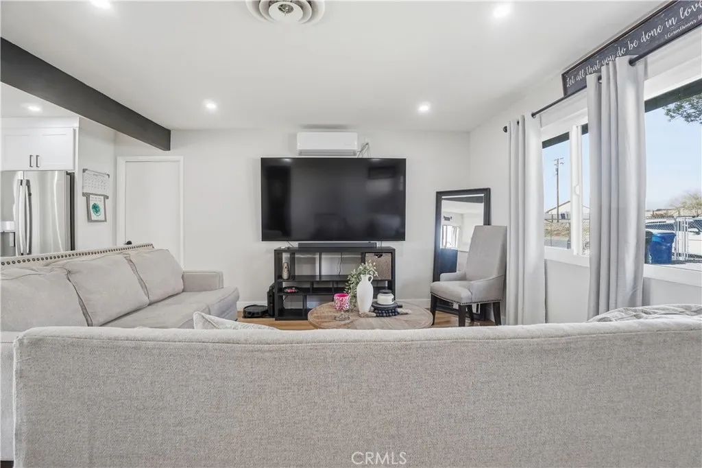 23921 South, Apple Valley, California 92307 home-pic-19
