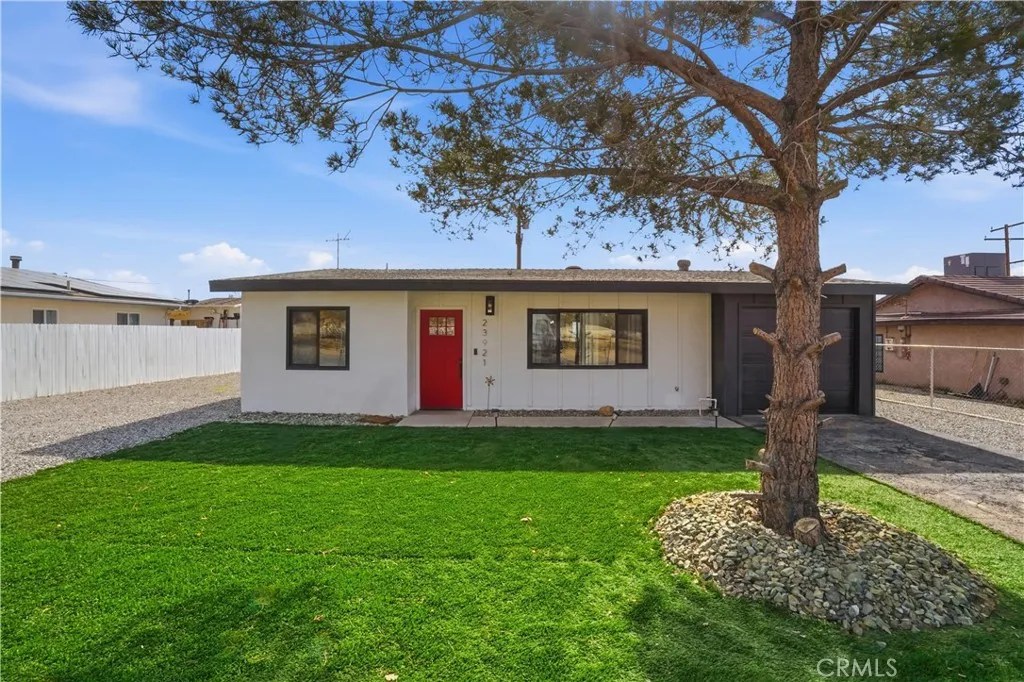 23921 South, Apple Valley, California 92307 home-pic-5