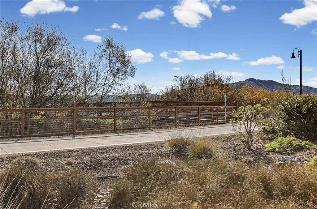 186 Earthwood, San Luis Obispo, California 93401 home-pic-32