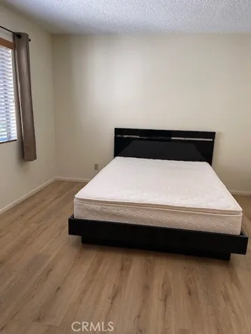 2nd bed room has bed
