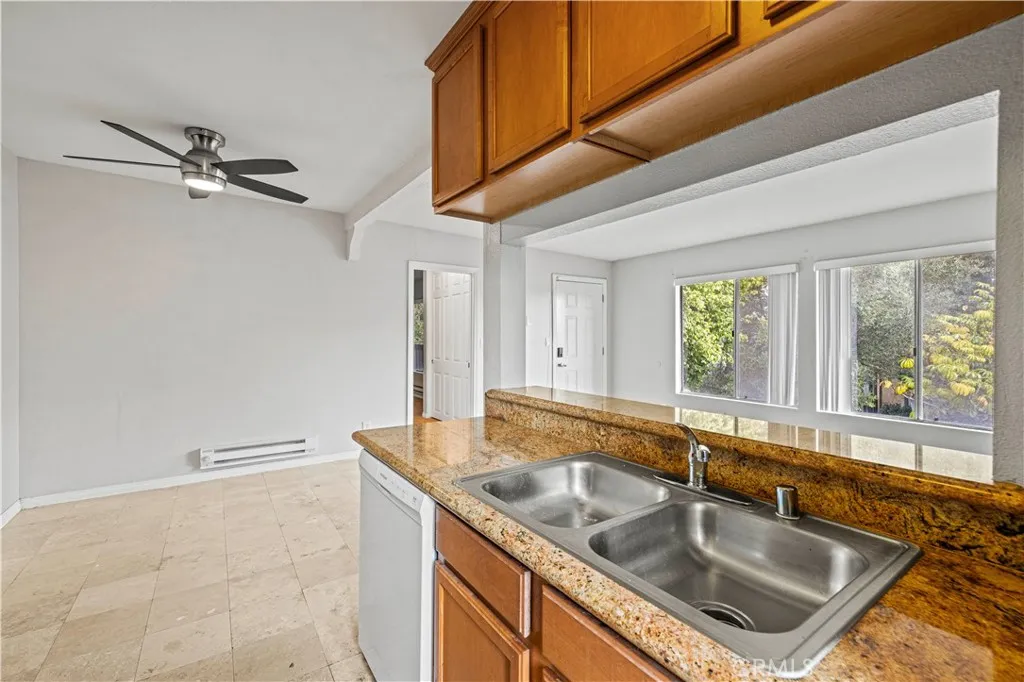 1121 Sepulveda, Torrance, California 90502 home-pic-12